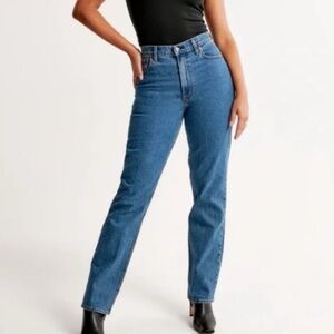 Abercrombie & Fitch Curve Love Ultra High Rise 90s Straight Jean